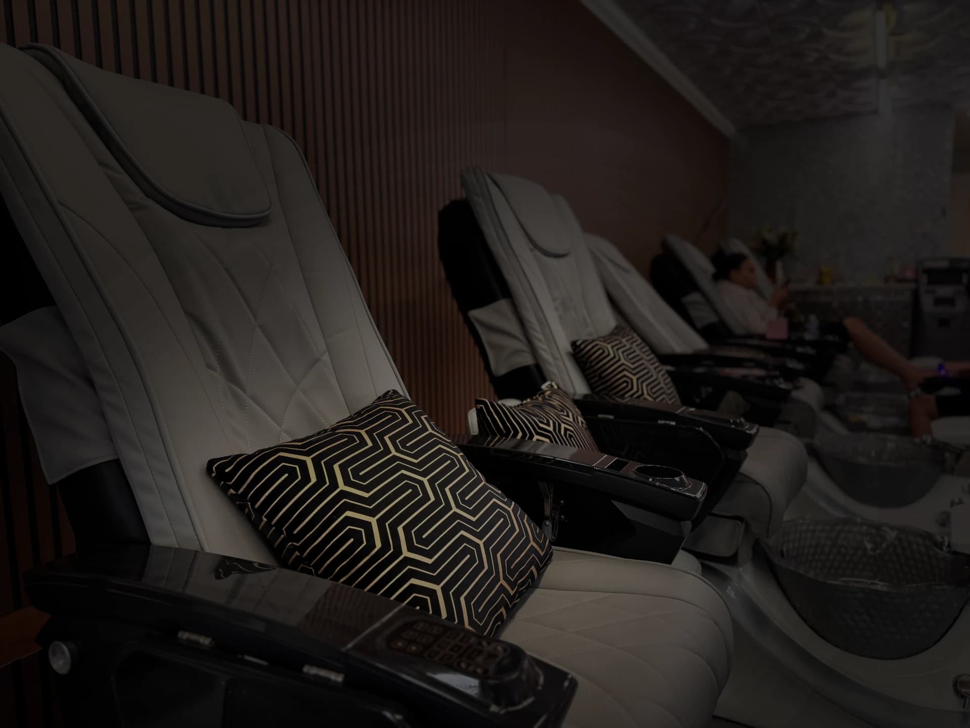 Background Image of Emmy Nails's salon pedicure chair